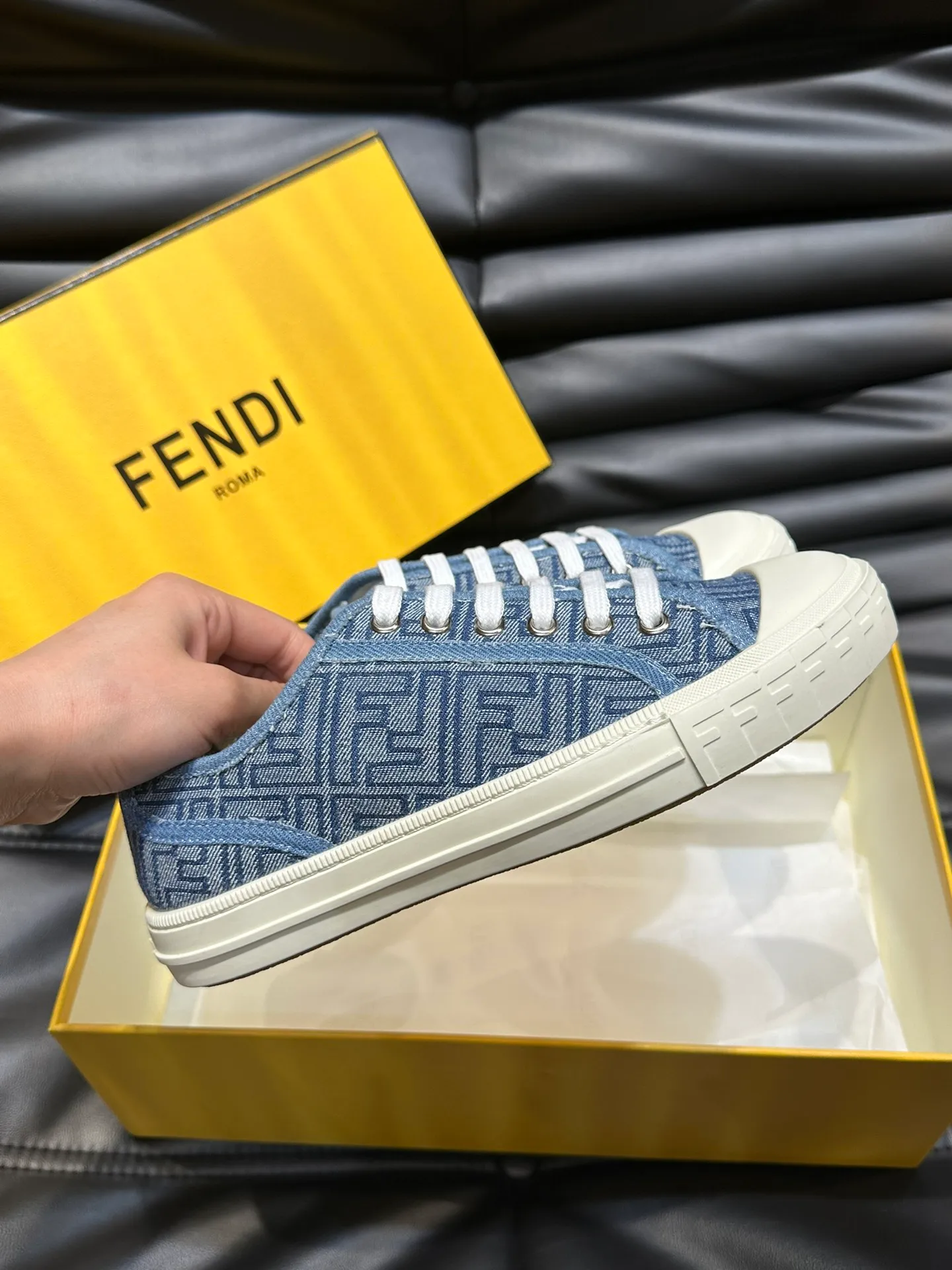 Men's men's shoes 💰420 [New style] 🍿🍿Fendi Fendi👫Couple style low-top canvas shoes, Fendi 2024 spring and summer new lace-up canvas shoes, upper FF jacquard fabric, decorated with same-color satin trim, soles FF carved decoration, soft elastic foot feel, perfect foot comfort! Size: 35-40 Male 38-45
